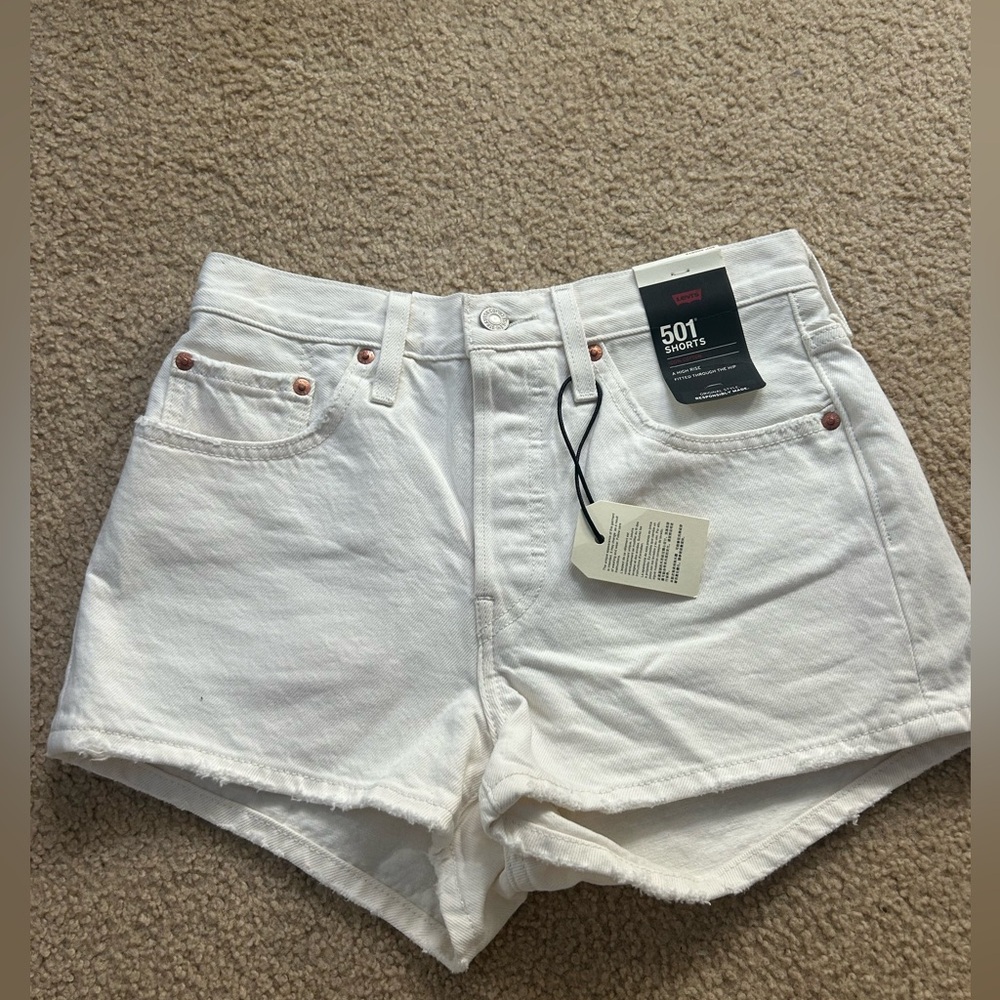 Levi 501 white shorts 
size 26 
color white